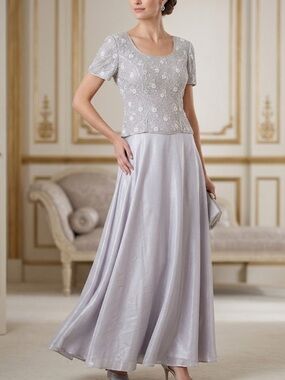 Stenay Silver Lavender Beaded Bodice Evening Gown size 8